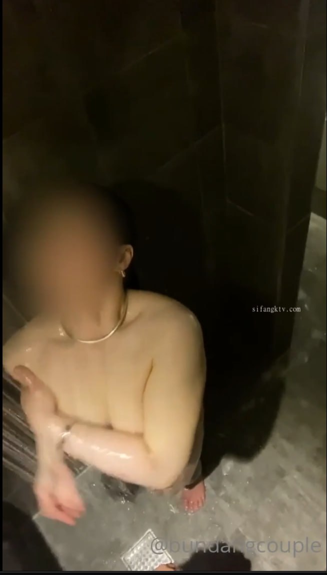 淫荡色妈妈 9